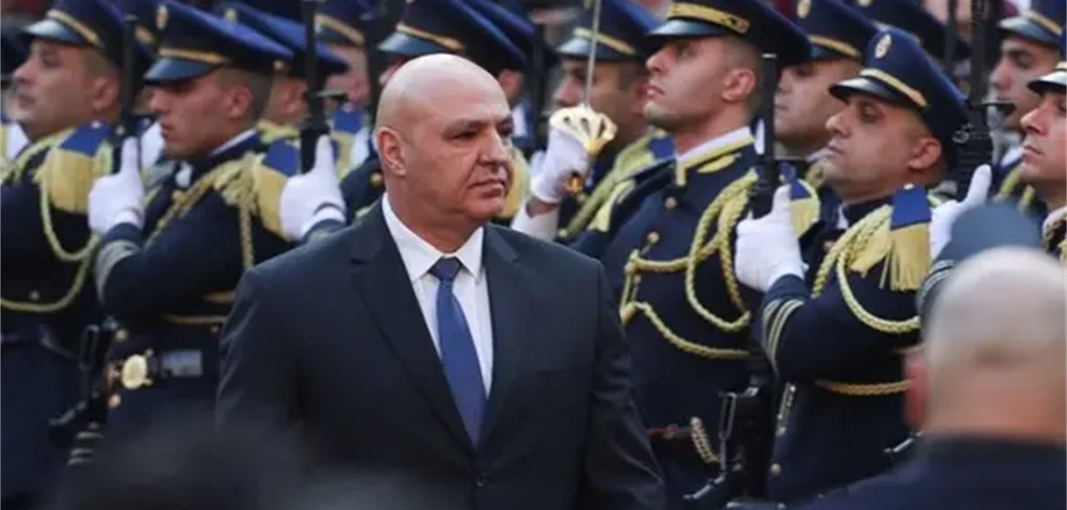 الرئيس اللبناني يطالب المجتمع الدولي بالضغط على إسرائيل لتثبيت وقف الأعمال العدائية