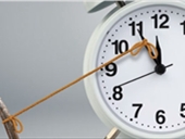 مجلس الوزراء يذكّر بوجوب تأخير الساعة ساعة واحدة!