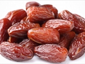 فوائد الإفطار على حبّة تمر